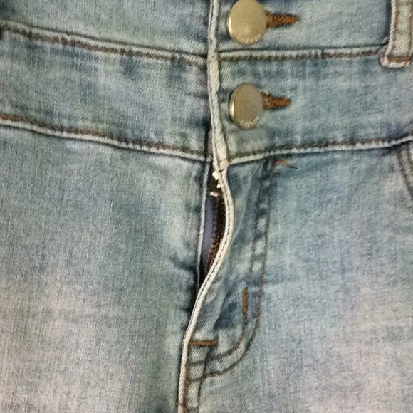 Awesome jeans - Picture 4 of 8